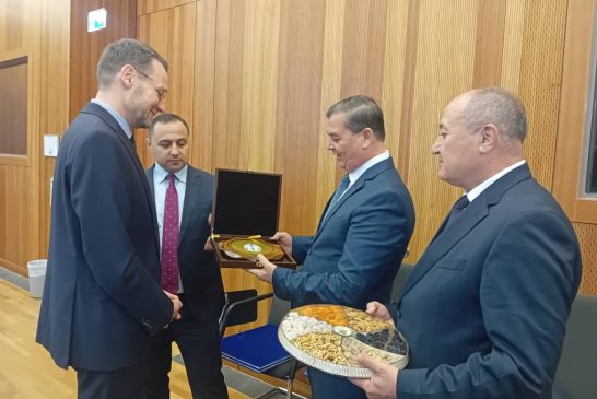 Сафари хизматии кормандони ХШБ ба Ҷумҳурии Федеративии Олмон